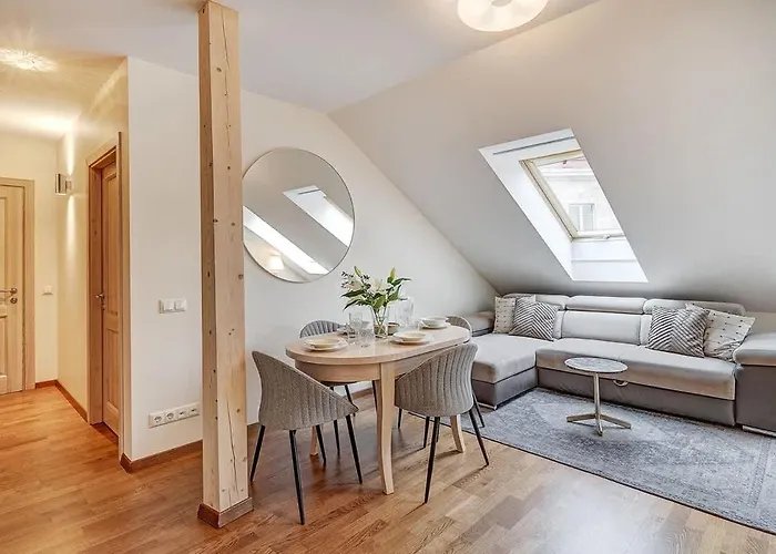 Domillion New 2bdr Old Town Amber Z1b5 Wilno