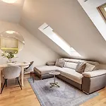 Domillion New 2bdr Old Town Amber Z1b5 別荘