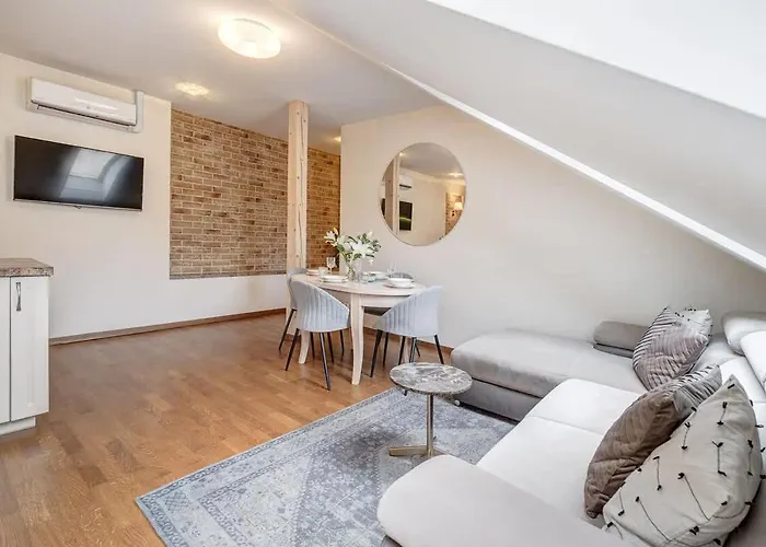 Сasa de vacaciones Domillion New 2bdr Old Town Amber Z1b5 *